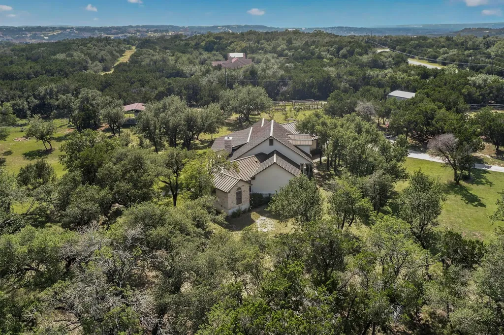 13424 Trails End Austin TX 78737