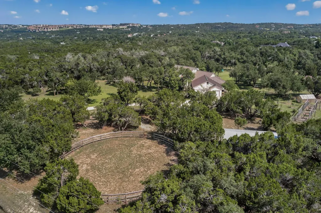 13424 Trails End Austin TX 78737