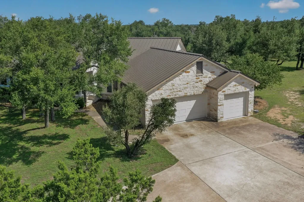 13424 Trails End Austin TX 78737