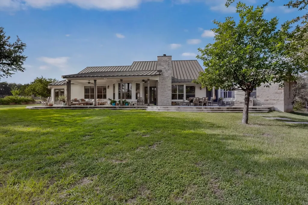 13424 Trails End Austin TX 78737