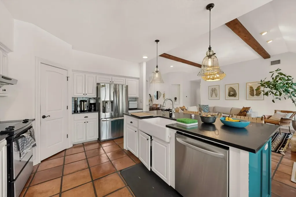 13424 Trails End Austin TX 78737