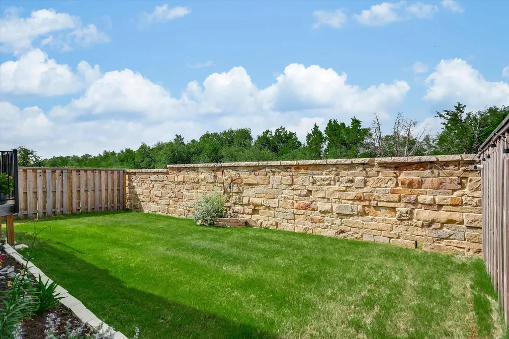213 Kingsland Street Georgetown TX 78633