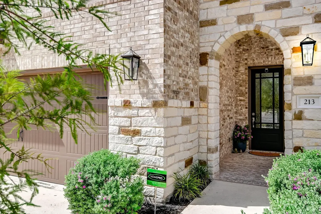 213 Kingsland Street Georgetown TX 78633