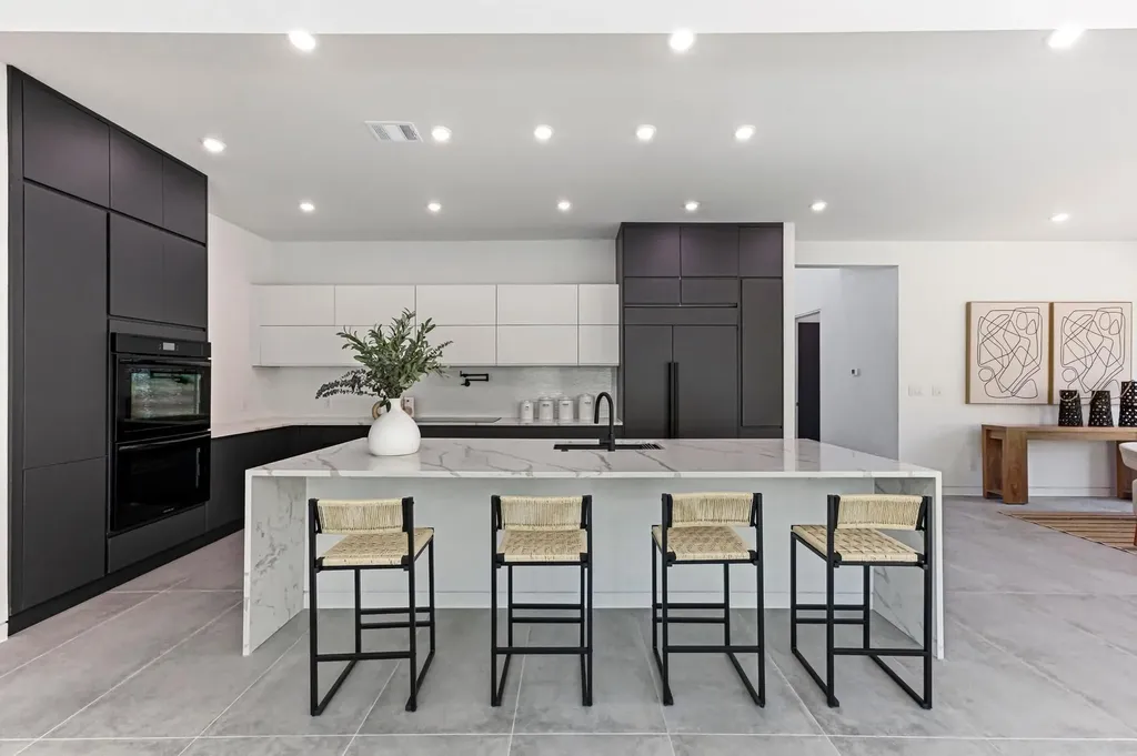 11205 Beach Road Leander TX 78641