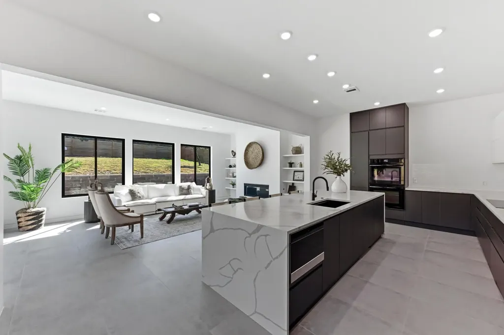 11205 Beach Road Leander TX 78641