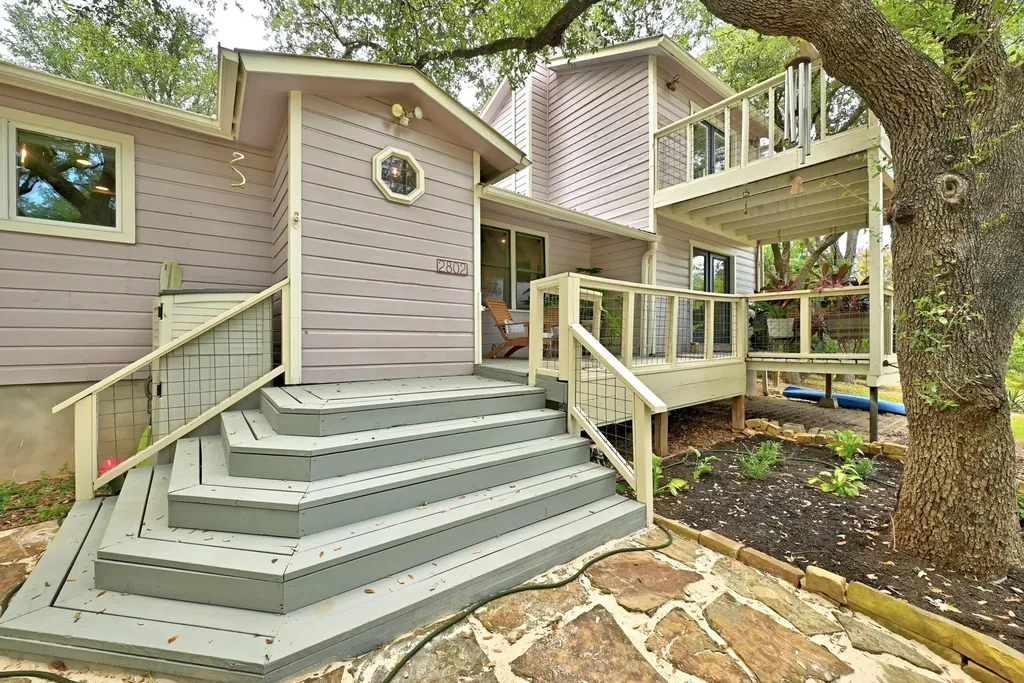 2802 De Soto Drive Austin TX 78733