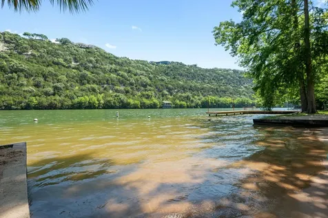 2802 De Soto Drive Austin TX 78733