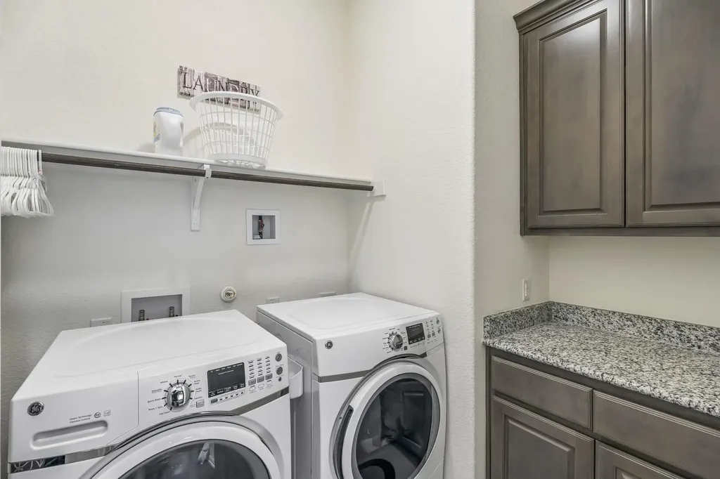 2432 Soprano Way Round Rock TX 78681