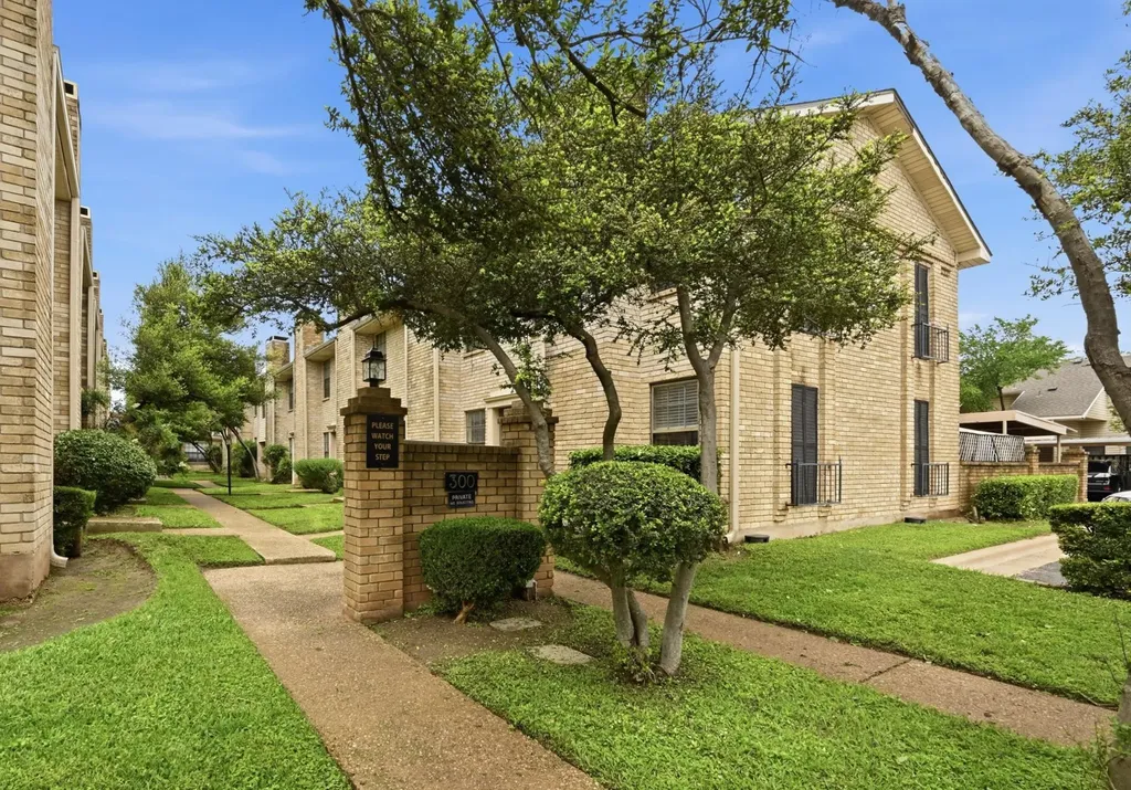 8400 Jamestown Drive Austin TX 78758