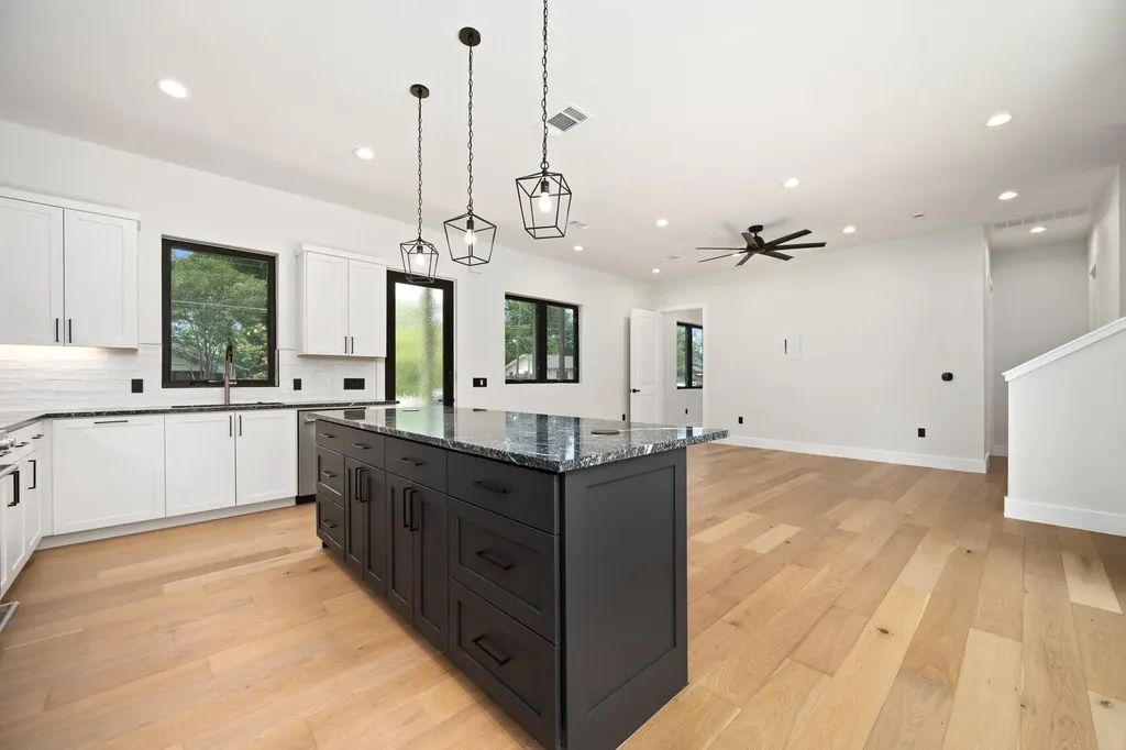 818 Stark Street Austin TX 78756