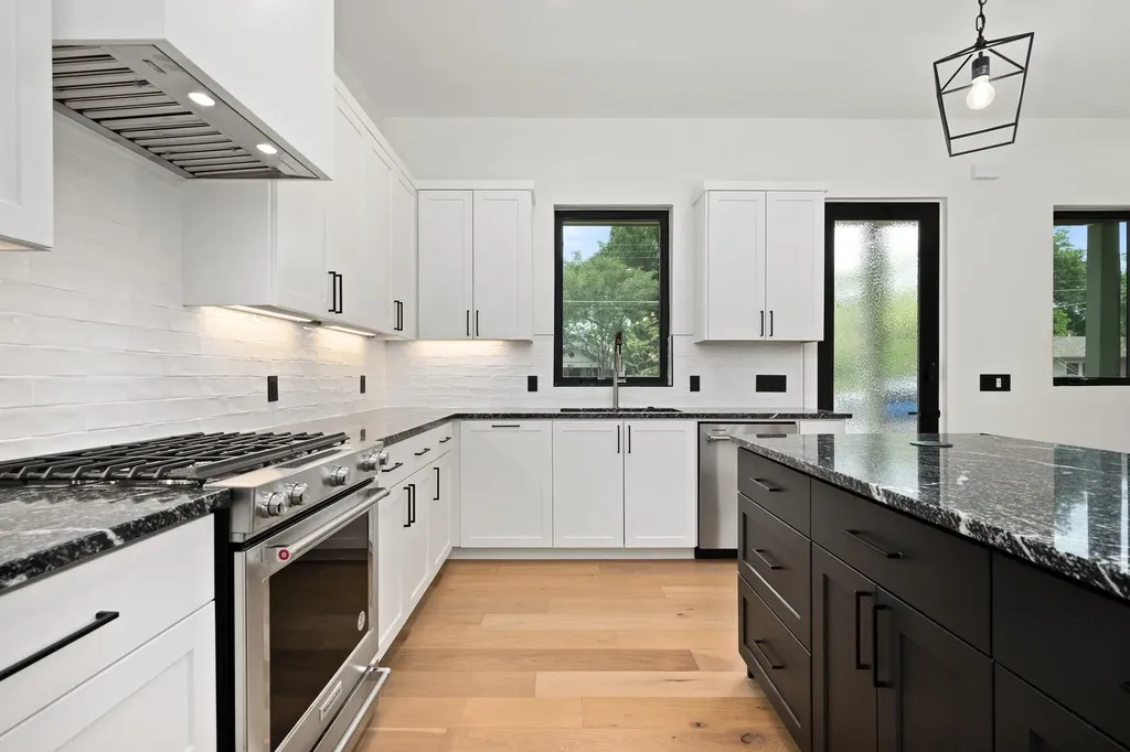 818 Stark Street Austin TX 78756