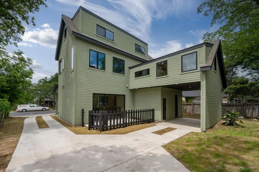 818 Stark Street Austin TX 78756