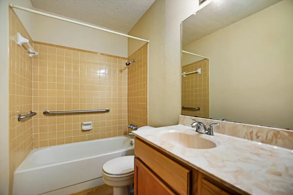 7306 Loganberry Drive Austin TX 78745