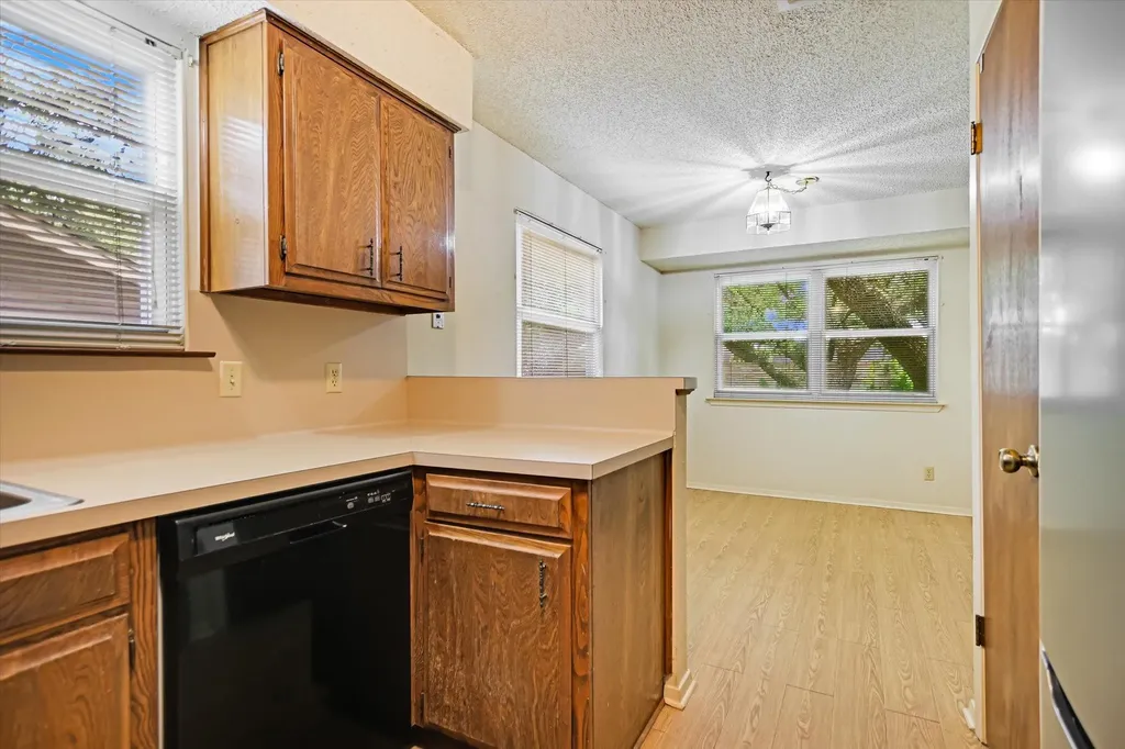7306 Loganberry Drive Austin TX 78745