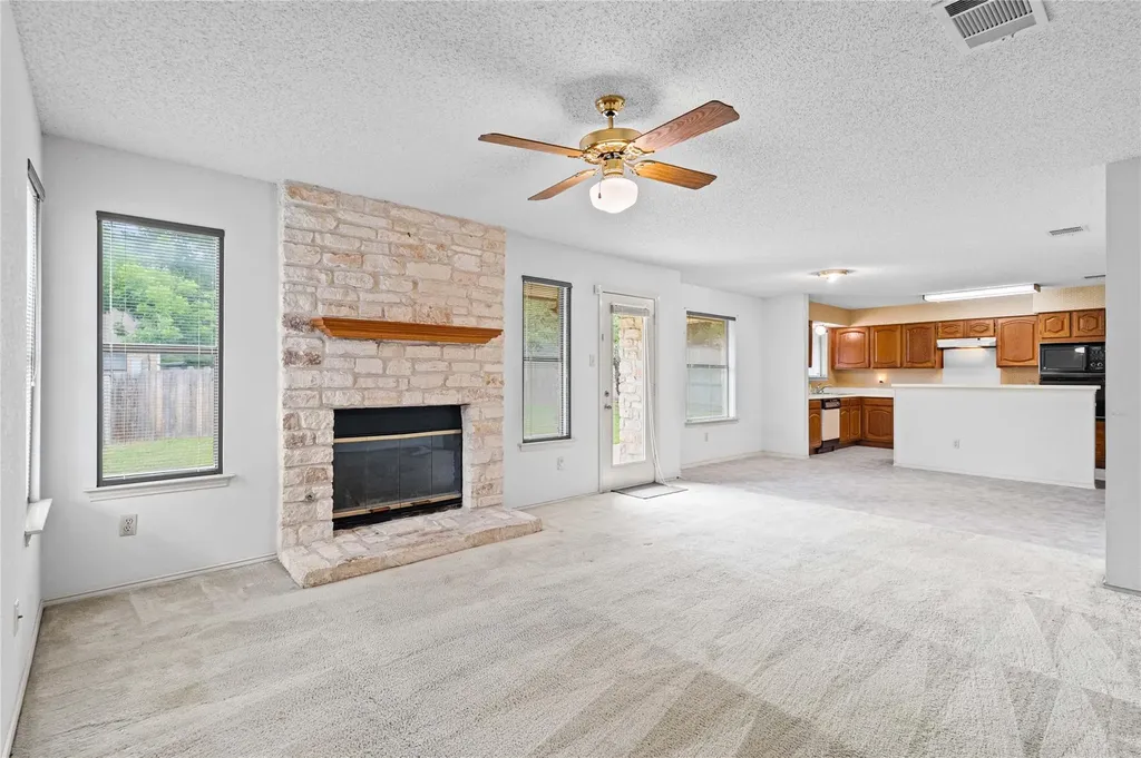 7100 Pine Bluffs Trail Austin TX 78729