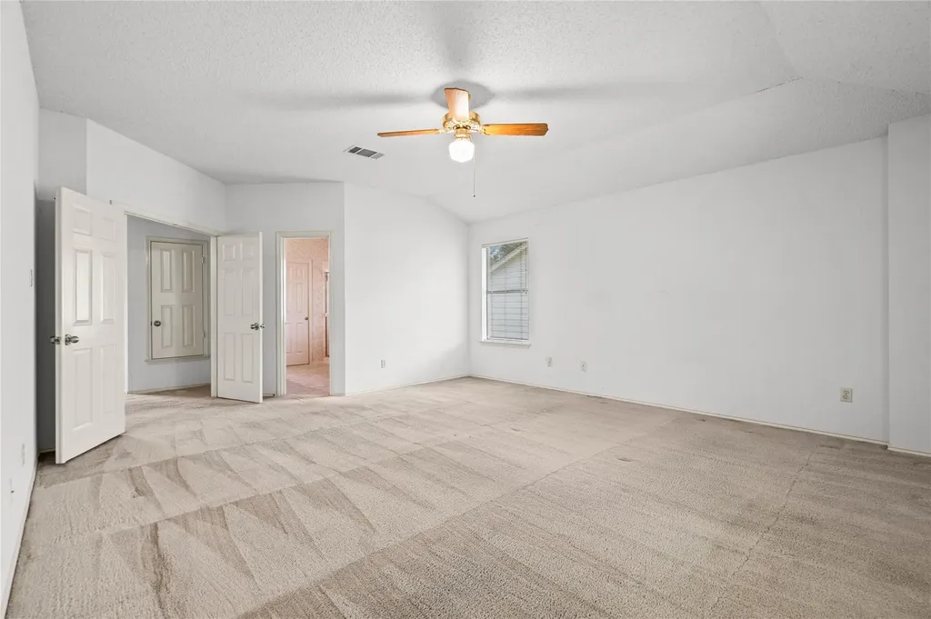 7100 Pine Bluffs Trail Austin TX 78729