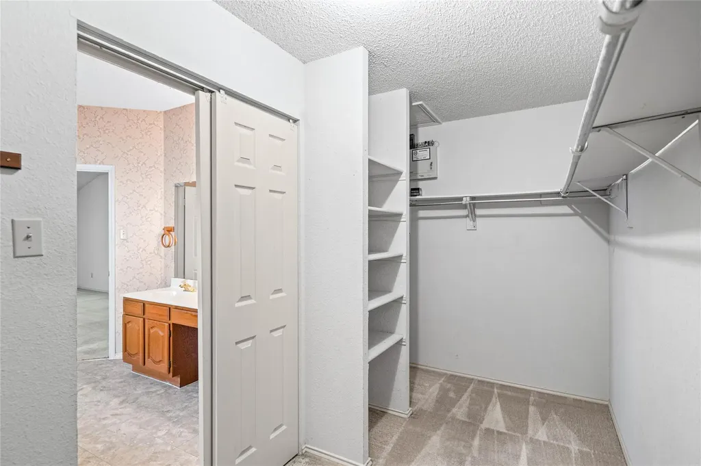 7100 Pine Bluffs Trail Austin TX 78729