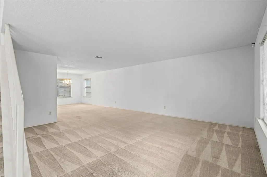 7100 Pine Bluffs Trail Austin TX 78729
