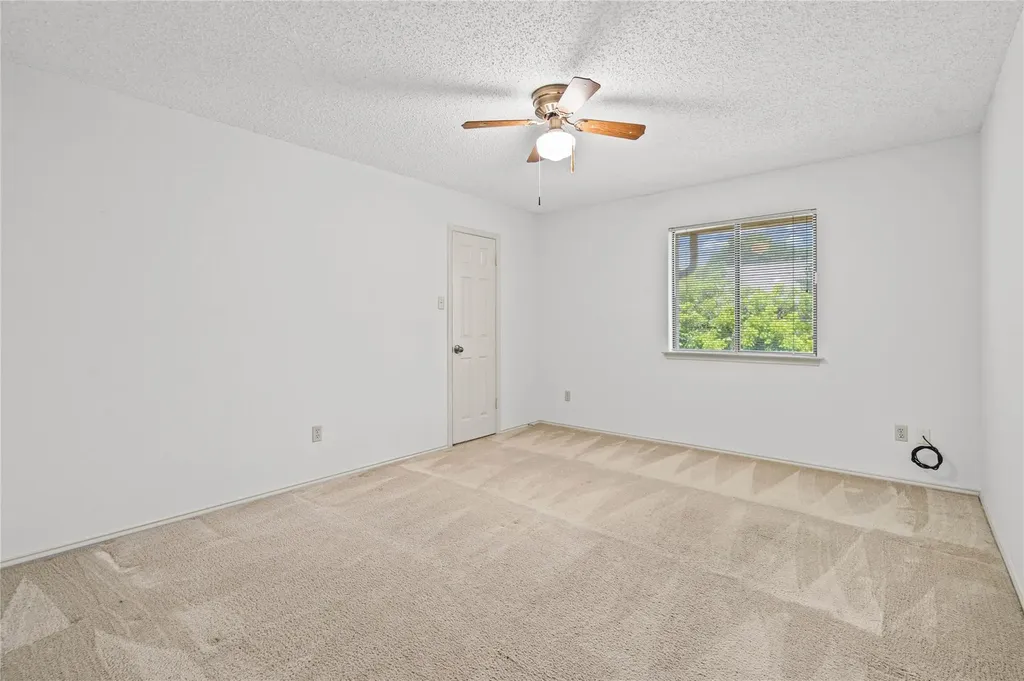 7100 Pine Bluffs Trail Austin TX 78729