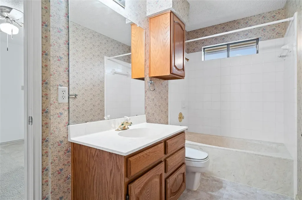 7100 Pine Bluffs Trail Austin TX 78729