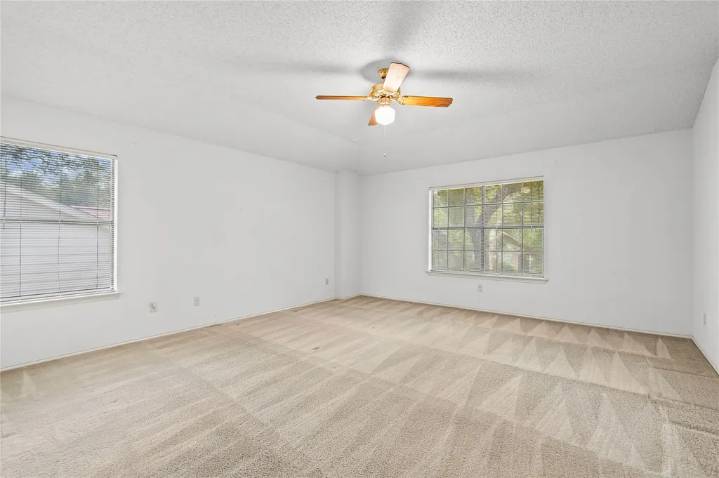7100 Pine Bluffs Trail Austin TX 78729