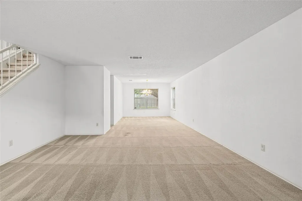 7100 Pine Bluffs Trail Austin TX 78729