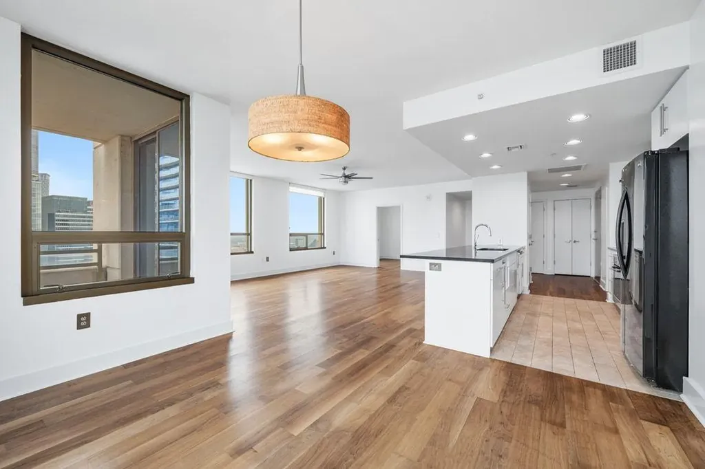 300 Bowie Street Austin TX 78703