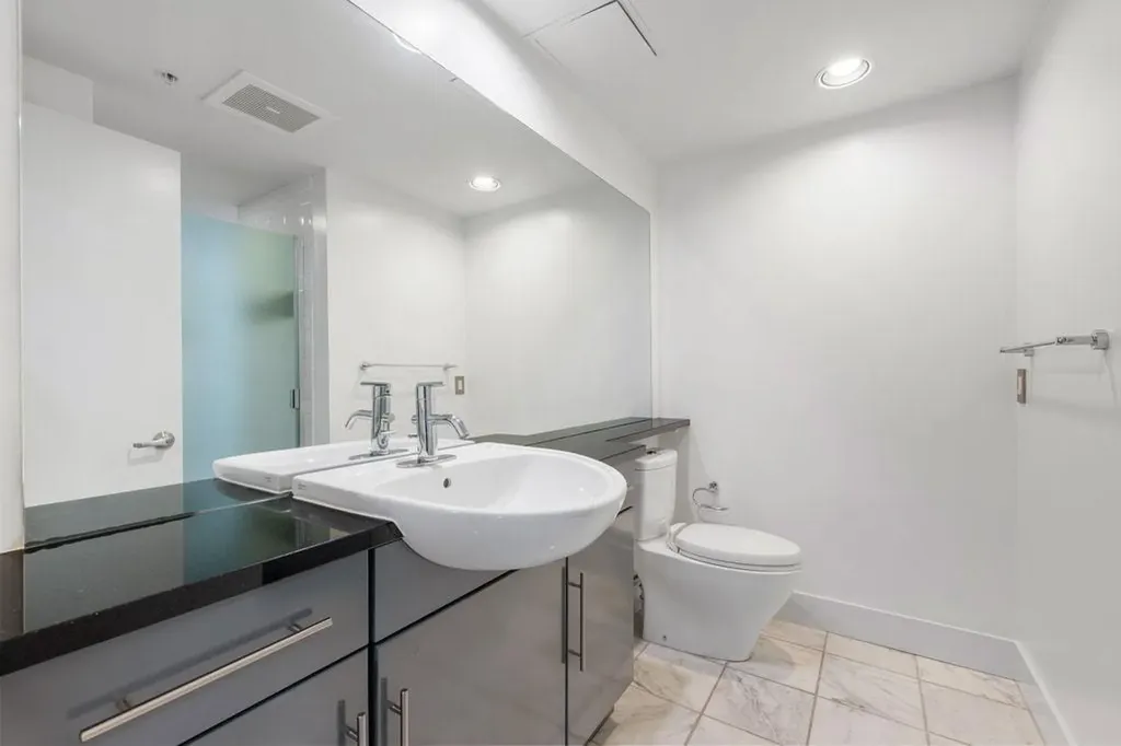 300 Bowie Street Austin TX 78703