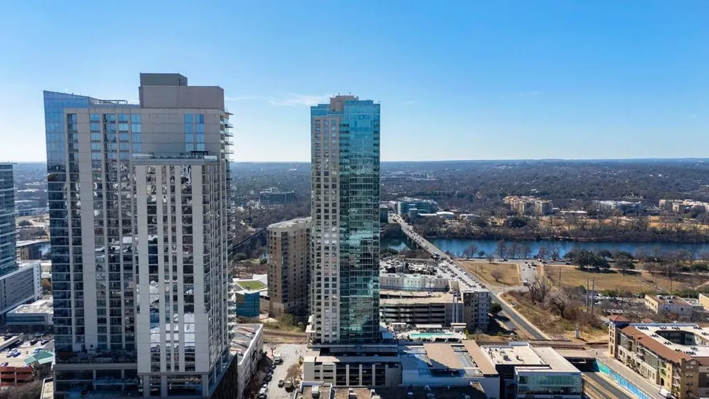 300 Bowie Street Austin TX 78703