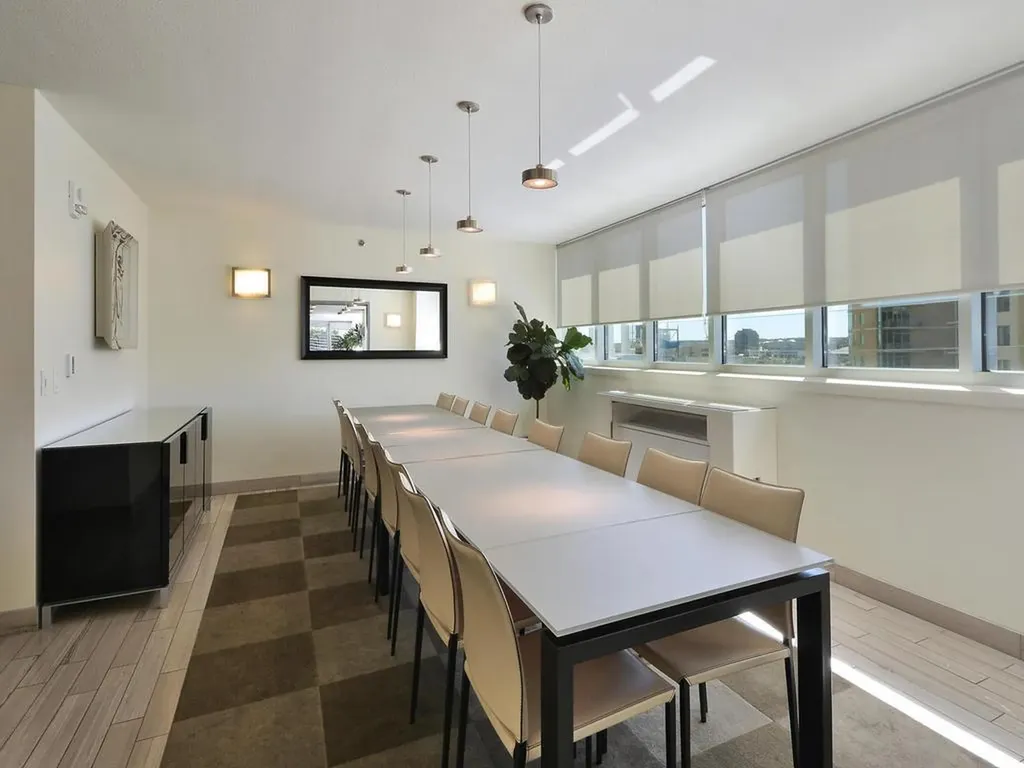 300 Bowie Street Austin TX 78703