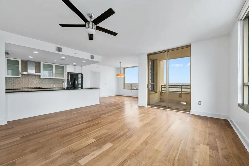 300 Bowie Street Austin TX 78703