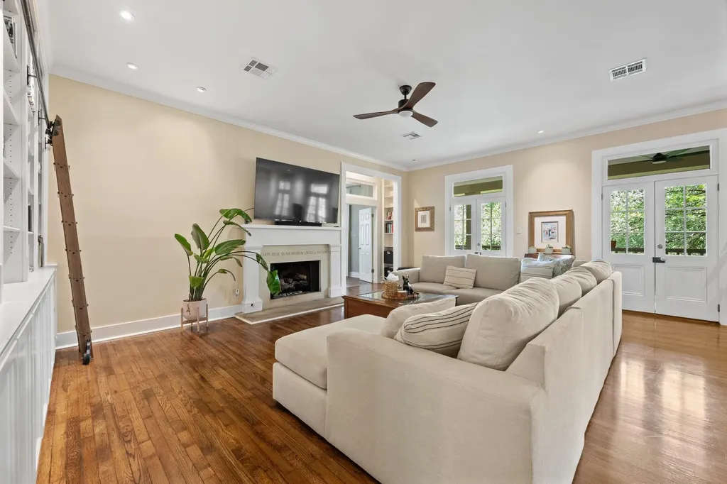 1201 Silver Hill Drive Austin TX 78746