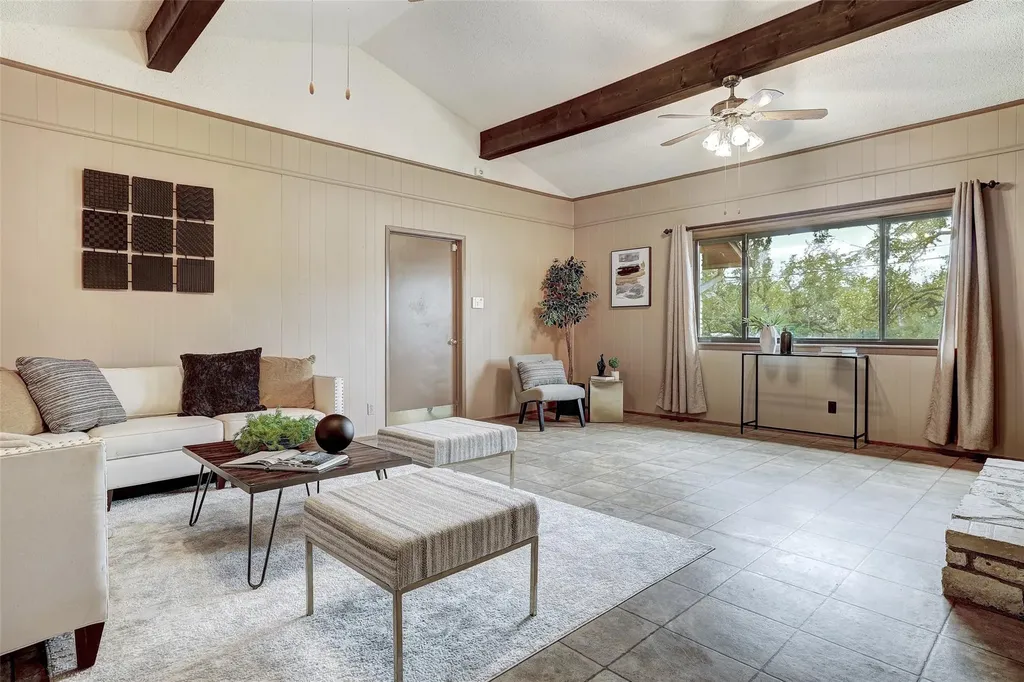 8606 Thunderbird Road Austin TX 78736