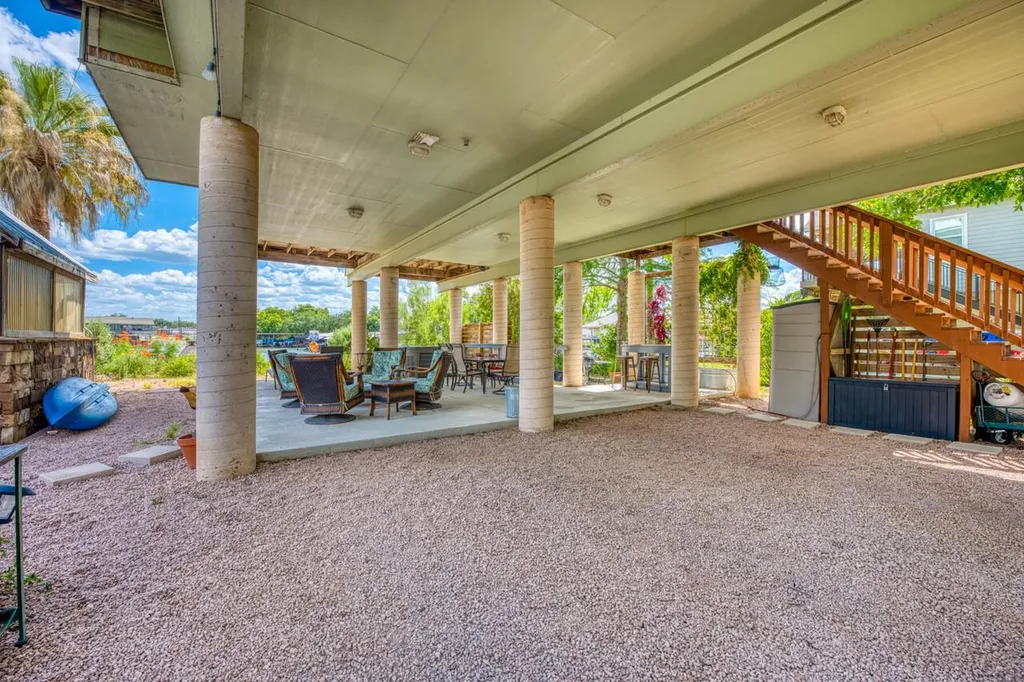 1605 Glencove Drive Kingsland TX 78639