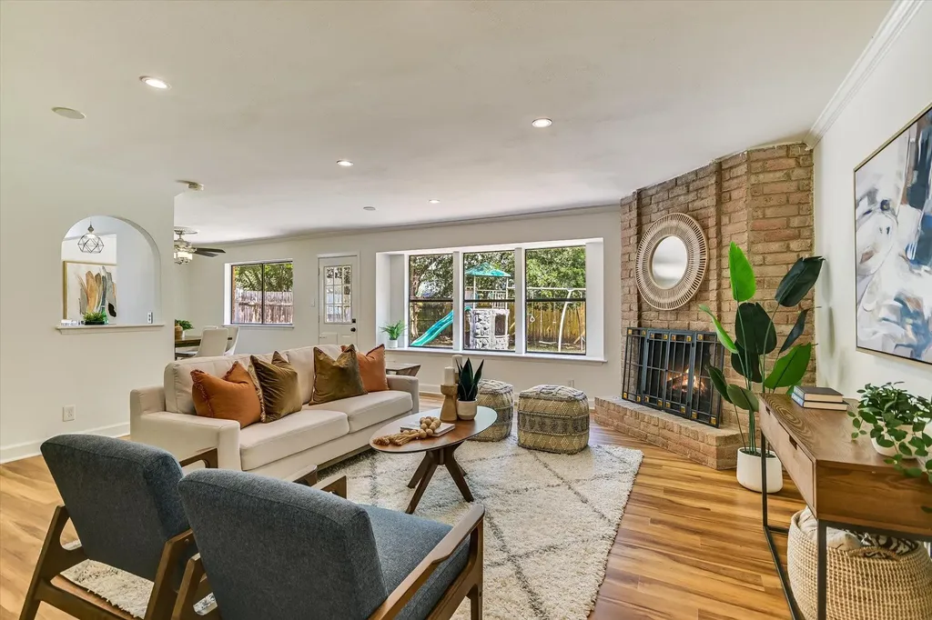 12006 Swallow Drive Austin TX 78750