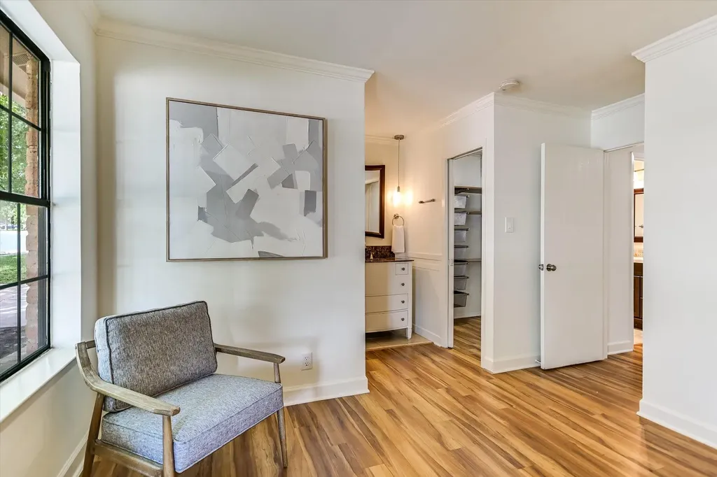 12006 Swallow Drive Austin TX 78750