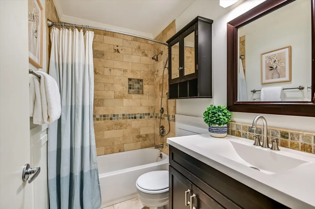 12006 Swallow Drive Austin TX 78750