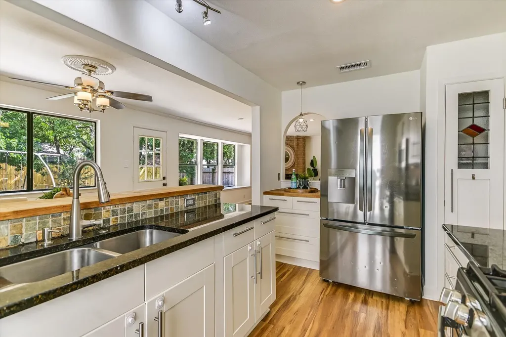 12006 Swallow Drive Austin TX 78750