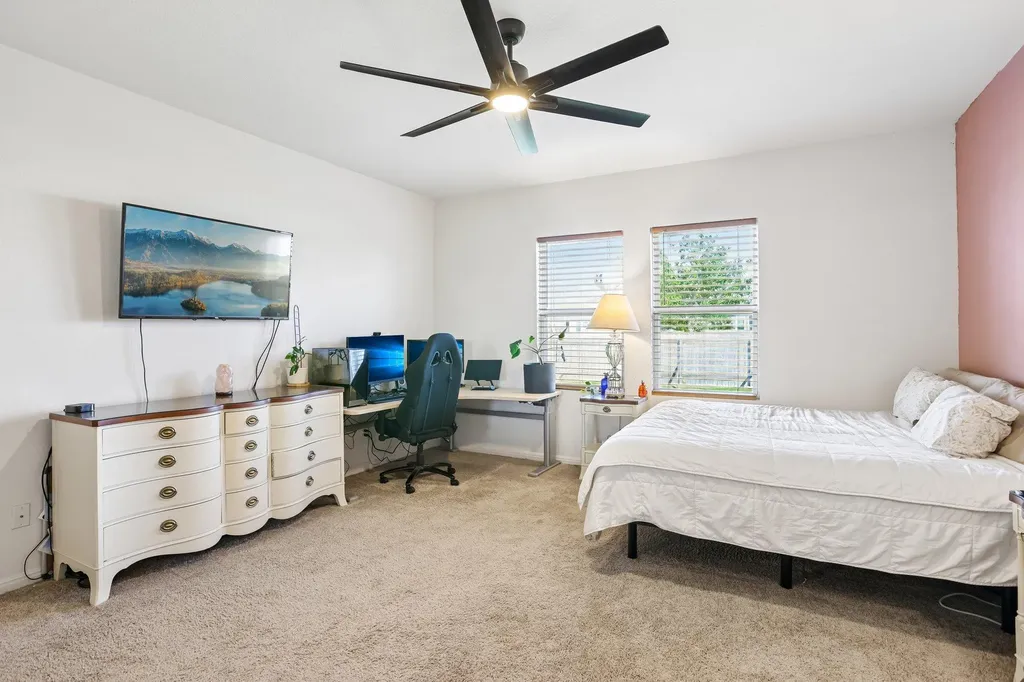19105 Mike Mansfield Road Manor TX 78653