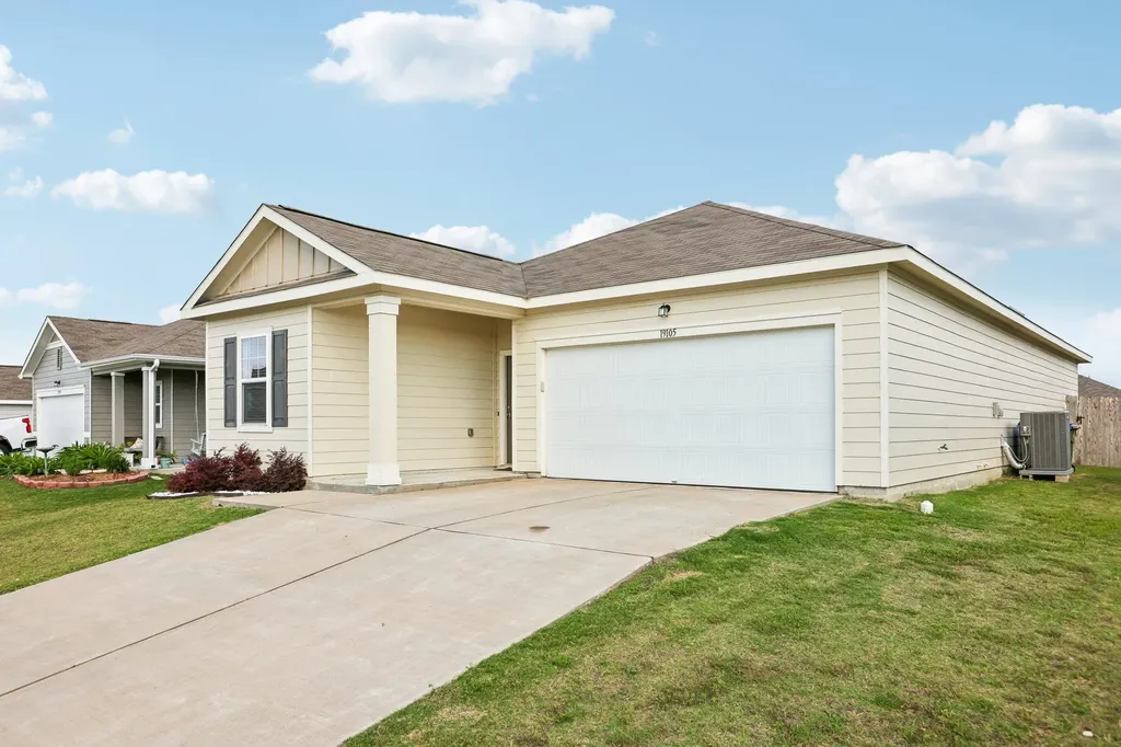 19105 Mike Mansfield Road Manor TX 78653