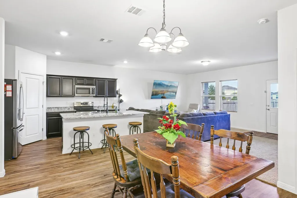 19105 Mike Mansfield Road Manor TX 78653