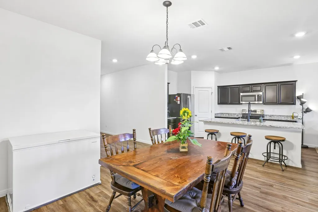 19105 Mike Mansfield Road Manor TX 78653