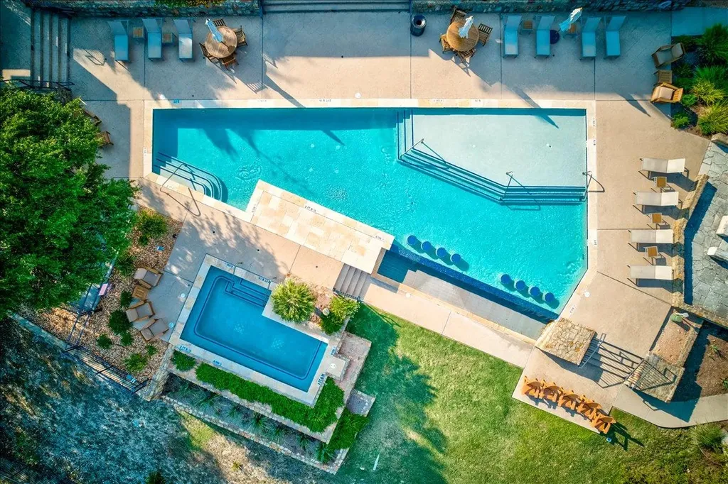 1101 Ivean Pearson Road Lago Vista TX 78645