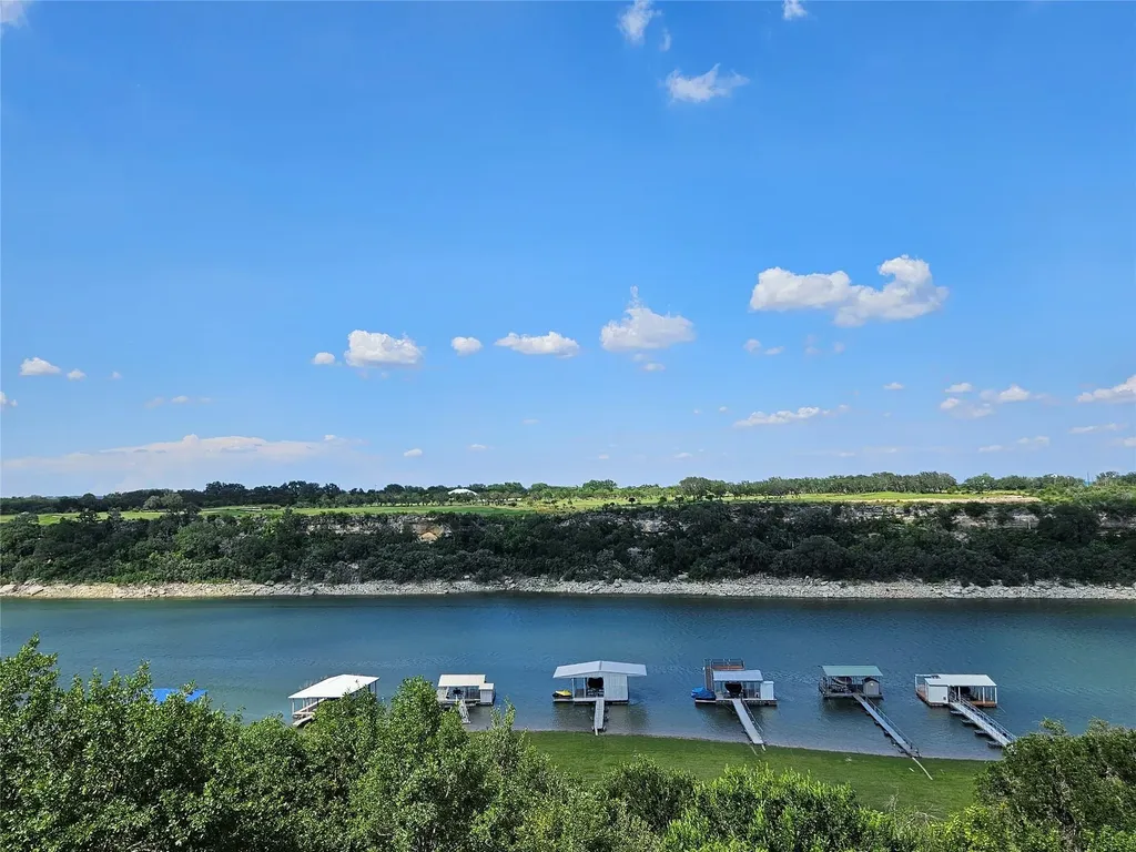 1231 Lake Shore Drive Spicewood TX 78669