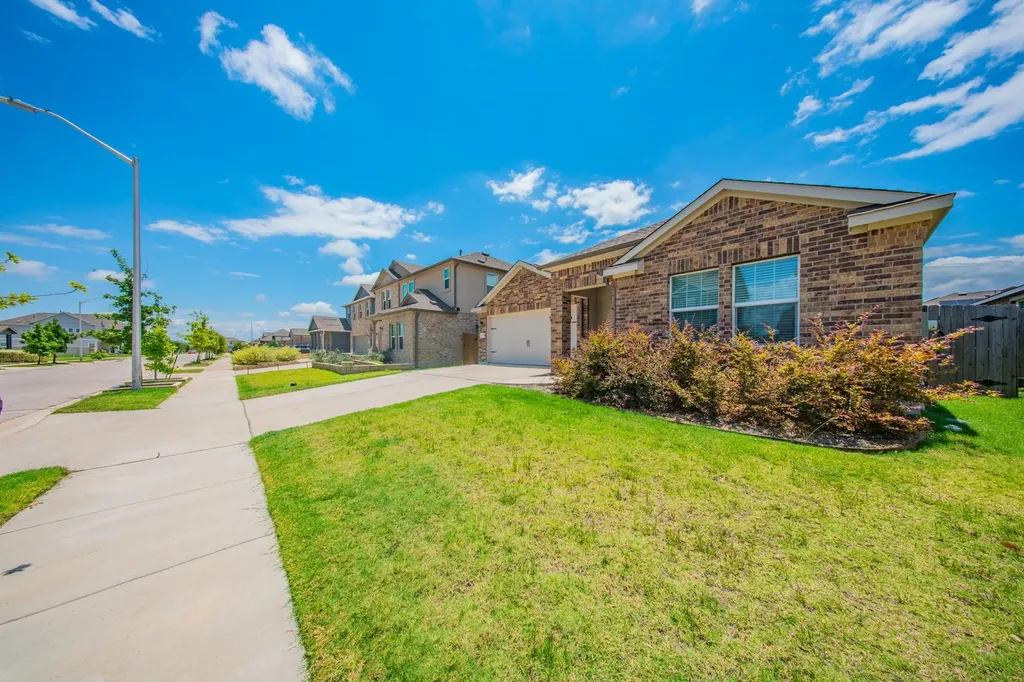1704 Cobblecrest Lane Leander TX 78641