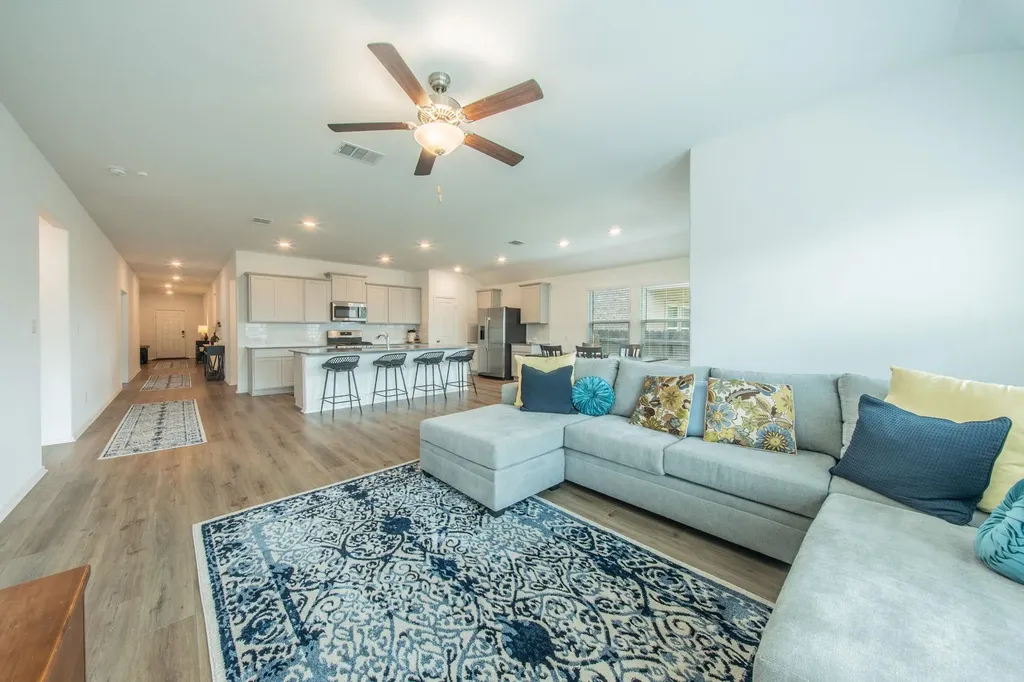 1704 Cobblecrest Lane Leander TX 78641