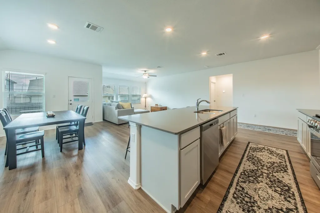 1704 Cobblecrest Lane Leander TX 78641