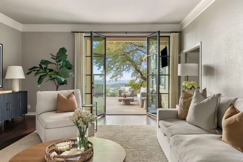 9905 Charthouse Cove Austin TX 78730