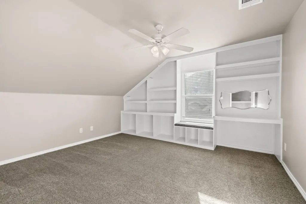 609A W 7th Street Taylor TX 76574