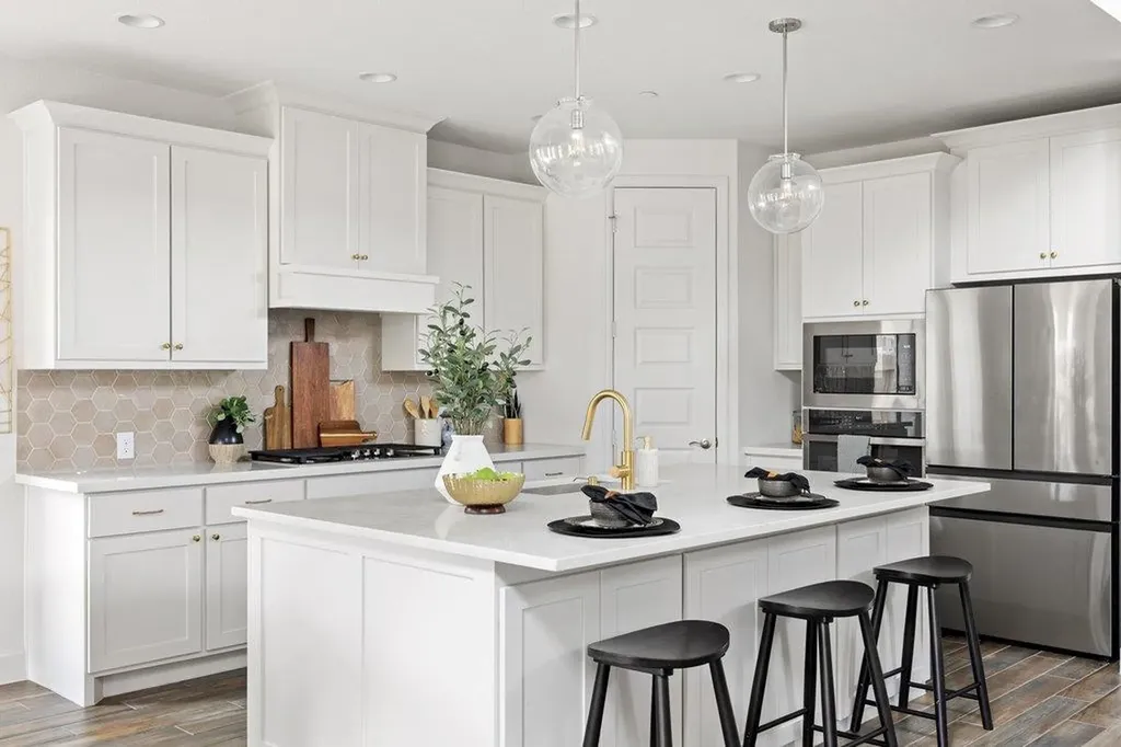 6305 Wavell Place Austin TX 78738